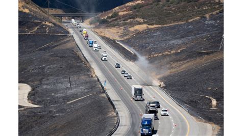 2 lanes of northbound 5 Freeway remain closed as Caltrans evaluates ...