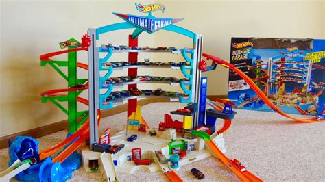 Hot Wheels Ultimate Garage Playset with Attack Shark Spiral Ramp ...