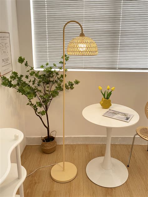 Rattan Arch Floor Lamp – Vakkerlight