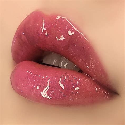 10 Glossy & Matte Lips That Will Spoil You for Choice! – Faces Canada