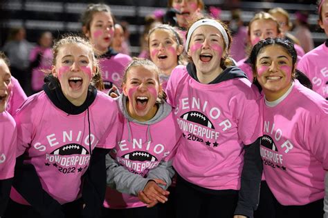 Powder puff football game online