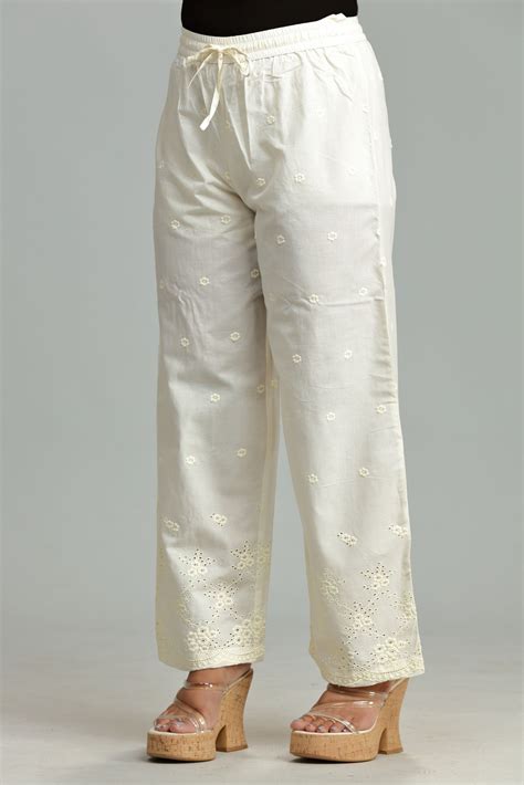 Buy Ethnic Wear for Women Online in India