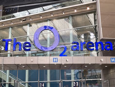 O2 Arena Sign 的图像结果