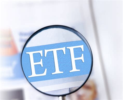 What is an ETF and how do they work?