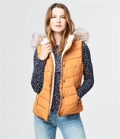 Hooded Puffer Vest