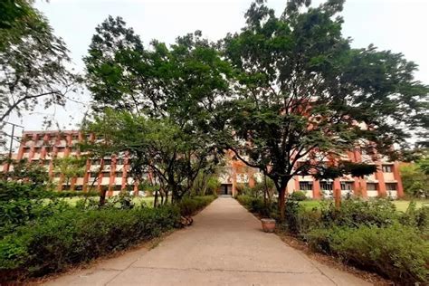 Sachdeva Institute of Technology Mathura Campus: Photos, Virtual Tour