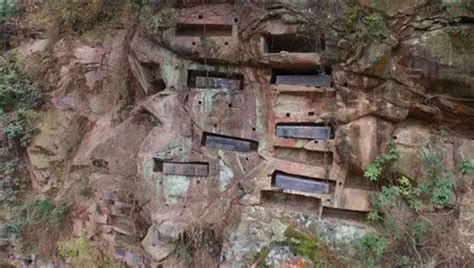 中国的“悬棺”令科学家们头大人们是怎么把如此沉重的棺木放到悬崖峭壁上的？_新生活网