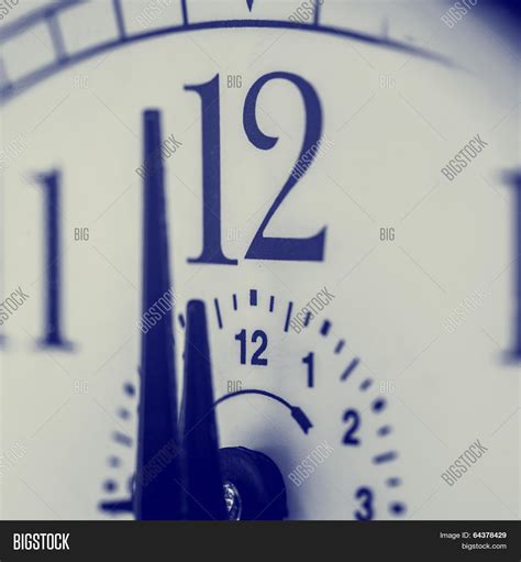 Clock Struck Twelve Meaning at Elizabeth Simson blog