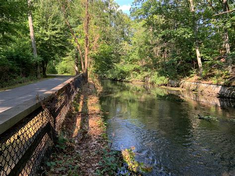 Slater Park Loop: A Rhode Island Respite - Your Complete Guide ...