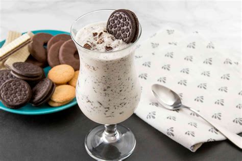Cookies and Cream Milkshake Recipe