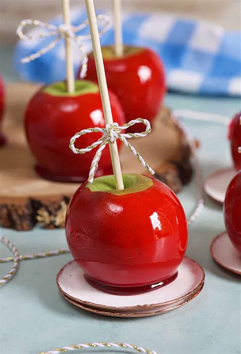Easy Candy Apple Recipe // Video - The Suburban Soapbox