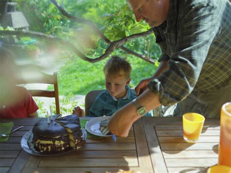 Your 4 3/4-year-old: Starting kindergarten | BabyCenter