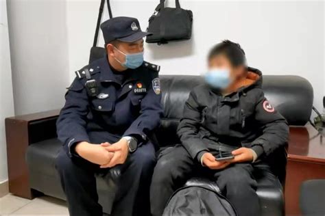 13岁男孩离家出走骑行200公里来到上海，杨浦警方助其顺利回家