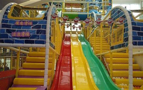 暑期儿童游乐园游乐设施高清图片下载-正版图片501394893-摄图网