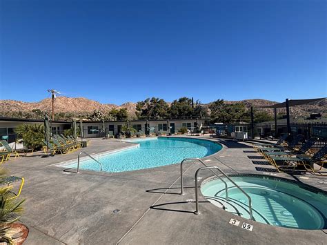 FIELD STATION JOSHUA TREE (Yucca Valley) - Hotel Reviews, Photos, Rate ...