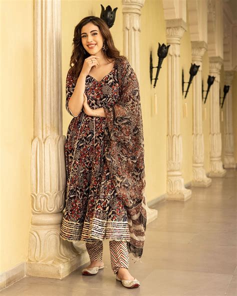 Buy Bhoomi Handblock Gotapatti Suit Set online in India at Best Price ...