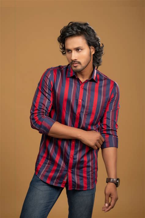 Navy Blue & Red Striped Regal Shirt – TailorsCove