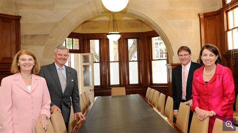 Old Politics 的图像结果