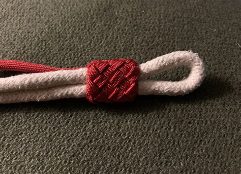 7x6 Turkshead whipping : r/paracord