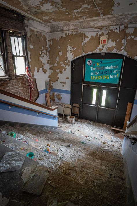 Abandoned Paideia Academy - St. Louis, Missouri - Skaterbate