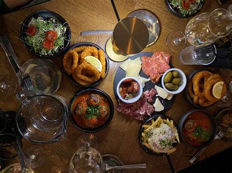 Vint Wine Bar & Tapas