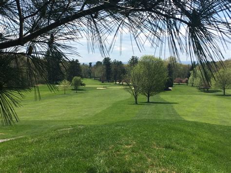 2018 Spring Beauty Photos - Amherst Golf Club