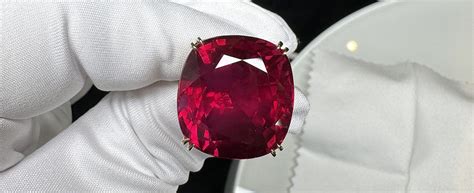 Record Breaker: The Estrela de Fura Ruby Gemstone – Precious Earth