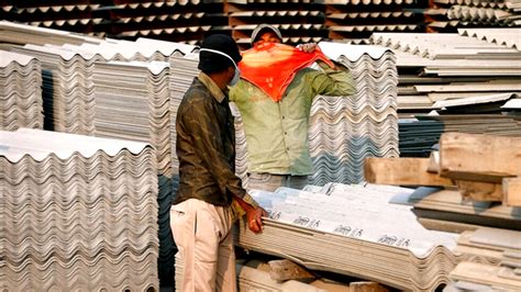 » Slow Death of Asbestos Factory Workers in UP – a Ground Report