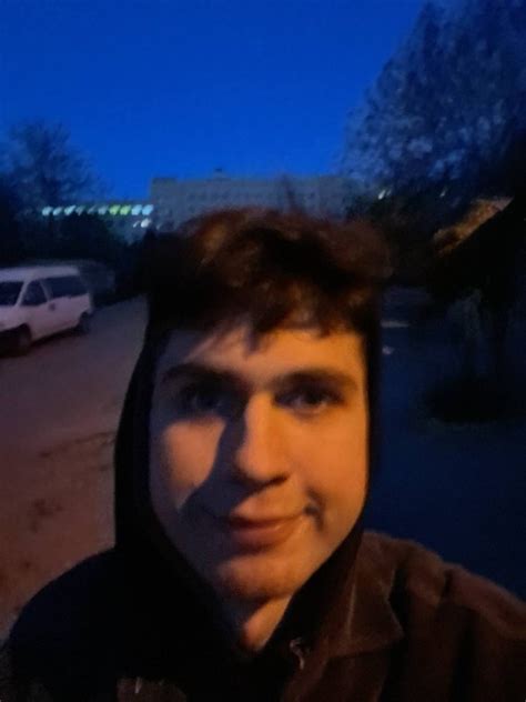 Man Face Meme Basic PFP 的图像结果