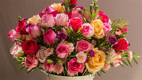 Embrace Romance with the Top 3 Flowers For Your Girlfriend – Ohana Fine ...