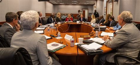 Board Meeting 的图像结果