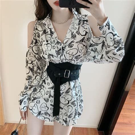 Ava Graffiti Blouse with Waist Belt – TrenBee