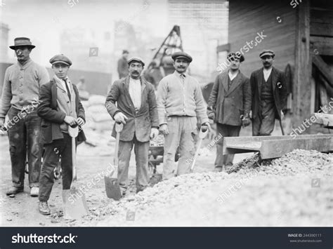 Workers 20th Century Images: Browse 747 Stock Photos & Vectors Free ...