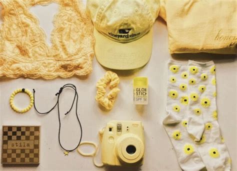 Pin by Abigail Busch on Babe 💅🏼 | Yellow aesthetic, Yellow, Favorite color