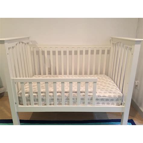 Pottery Barn Kids Kendall Convertible Crib - AptDeco