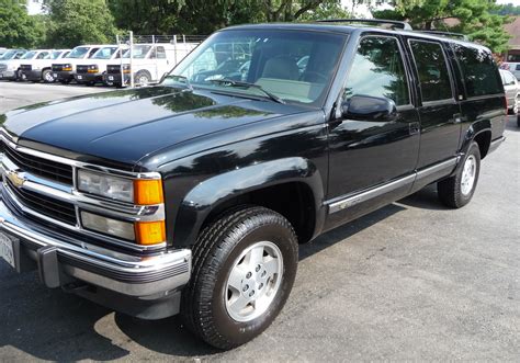Cal Ripken's 1995 Chevy Suburban on Auction Block