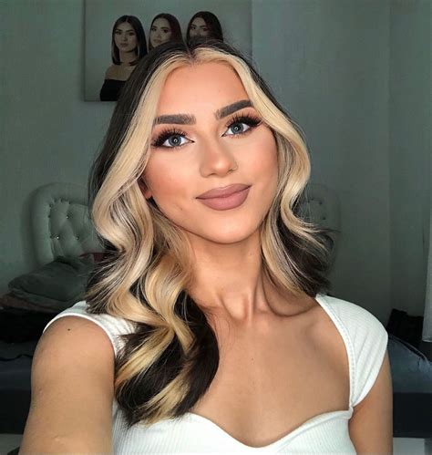 Pin von Montserrat Jimenez auf hair style | Balayage frisur, Frisuren ...