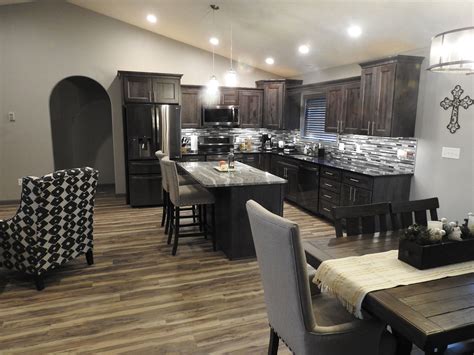 Central Floor Covering - Great Falls, Montana - Tile, Carpet, Wood floors