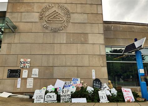 NIH scientists go public to criticize Trump administration’s deep cuts ...