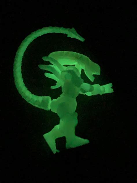 Alien vs Predator Egg Walmart 的图像结果