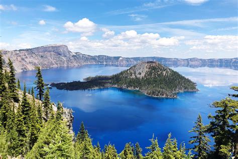 15 Crystal-Clear Lakes You Won't Believe Are Real
