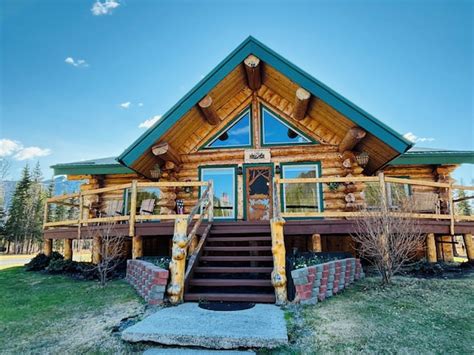 Log Cabin Wilderness Lodge (Tok, ), Tok hotel discounts | Hotels.com