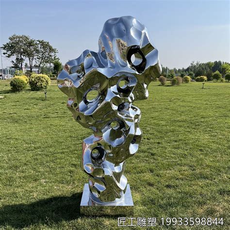 不锈钢法制雕塑-曲阳中泰园林雕塑有限公司