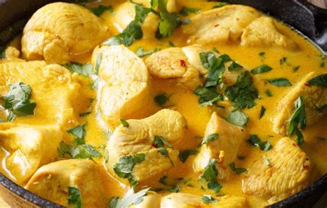 recette blanc de poulet au lait de coco et curry
