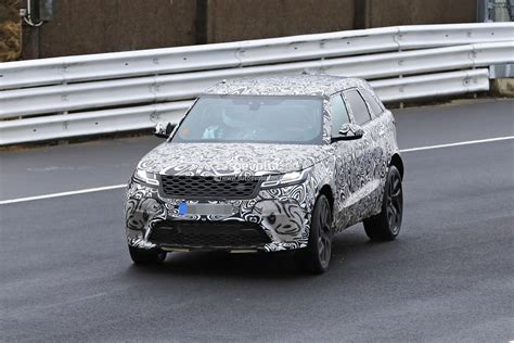 Spyshots: 2019 Range Rover Velar SVR Shows Production Face on Nurburgring - autoevolution