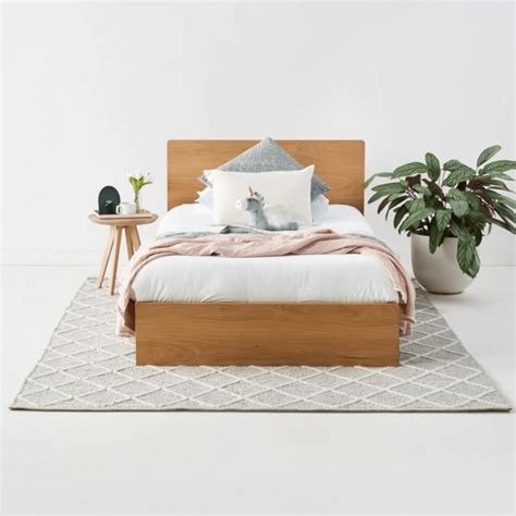 Buy Single Beds Online in India @Upto 25% OFF – Nismaaya Decor