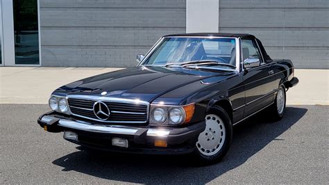 1989 Mercedes-Benz 560 SL, A Shining Convertible Car With 5.6L V8 Engine - DAX Street