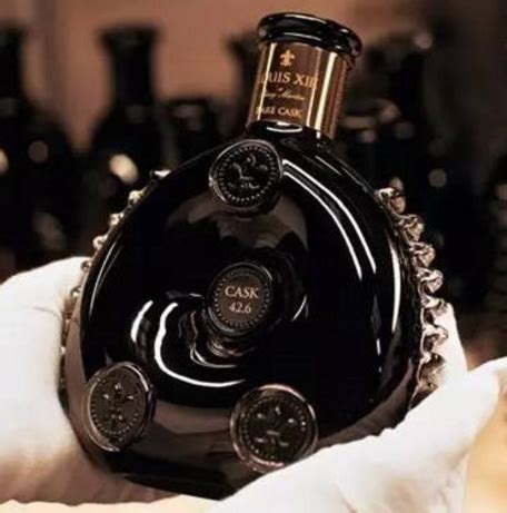 酒知识：人头马路易十三洋酒价格，随便一瓶2万元起步但其品质绝对值得_红酒网