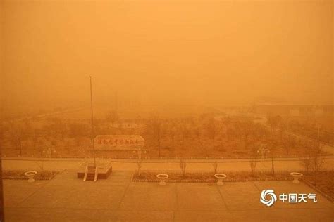 沙尘已到内蒙古！二连浩特遭遇沙尘暴，黄沙漫天|二连浩特|内蒙古|沙尘暴_新浪新闻