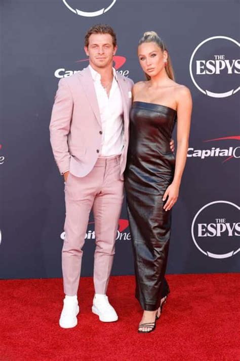 Alix Earle ignites romance rumors by wearing Braxton Berrios' jersey to ...